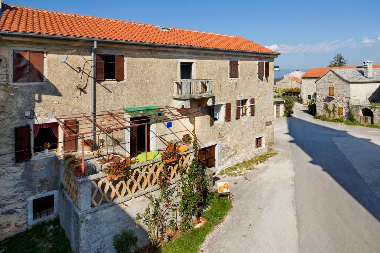 Rural Apartment Carolina Zrenj Εξωτερικό φωτογραφία